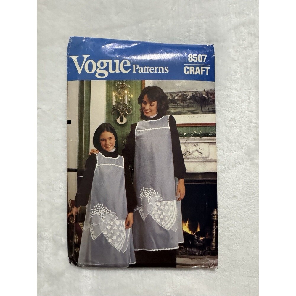 Vintage Vogue 8507 Cottagecore Full Apron Angel Applique Sewing Pattern Matching
